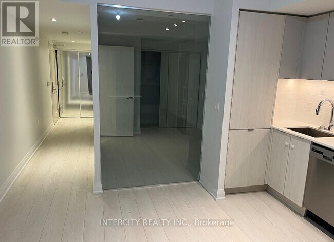 Building Photo - 26 Gibbs Rd