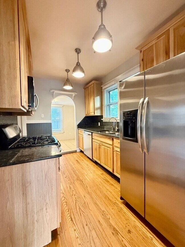 Foto del edificio - **Charming home in Lindbergh School Distri...