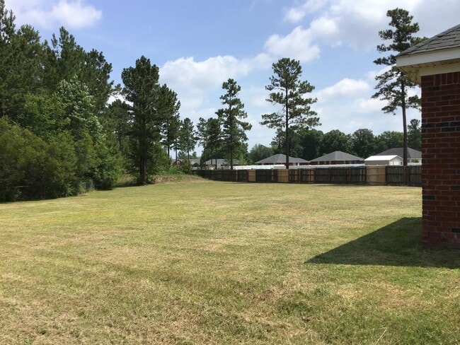 Building Photo - 92 Jackson Ave NE