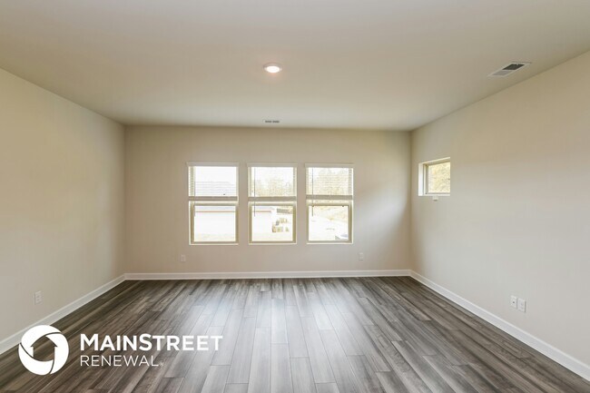 Foto del edificio - 11909 Red Leaf Dr