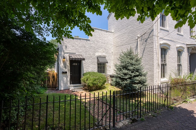 Building Photo - 1621 Story Ave