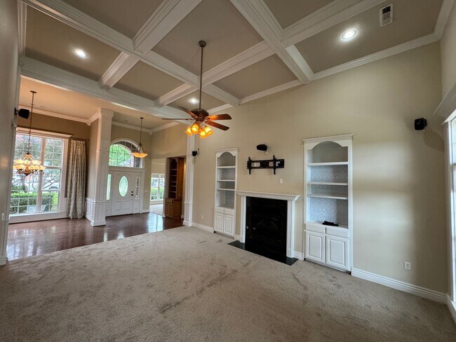 Foto del edificio - 407 Lyndal Ln