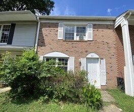 Building Photo - 931 Bellows Ave
