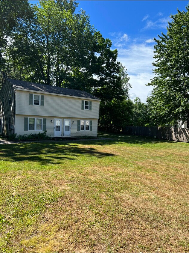 8 Knox Ct Unit B, Sanford, ME 04073 Apartments in Sanford, ME