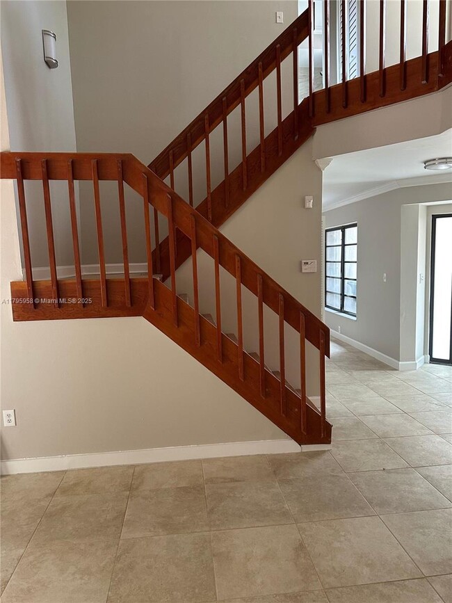 Building Photo - 9115 SW 123rd Ave Ct