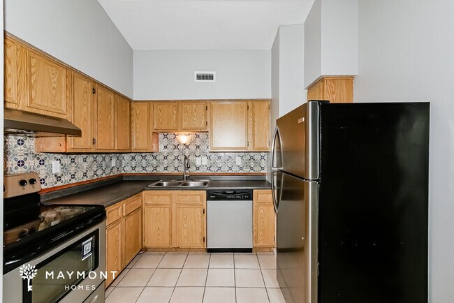 Foto del edificio - 8220 Old Farm Rd