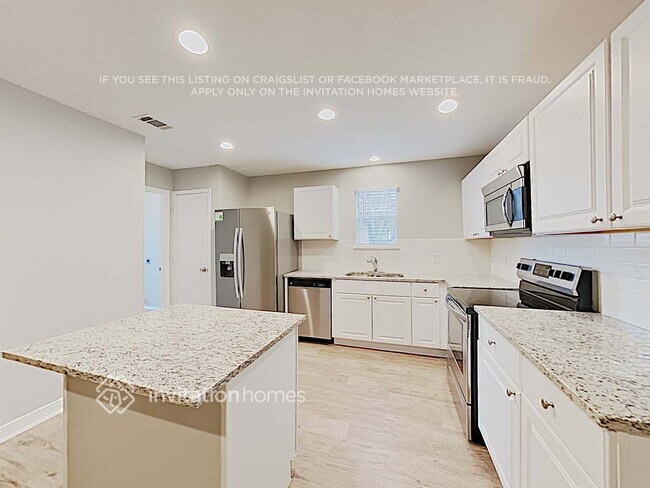 Foto del edificio - 8820 Chaps Ave