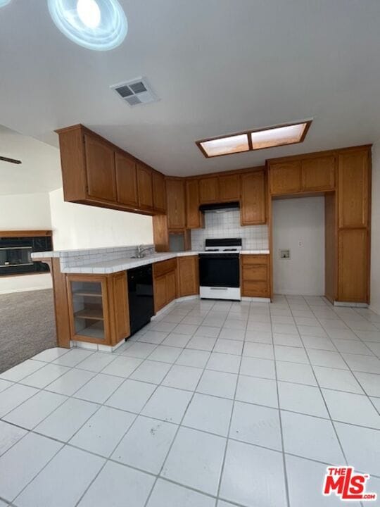 Building Photo - 503 K St