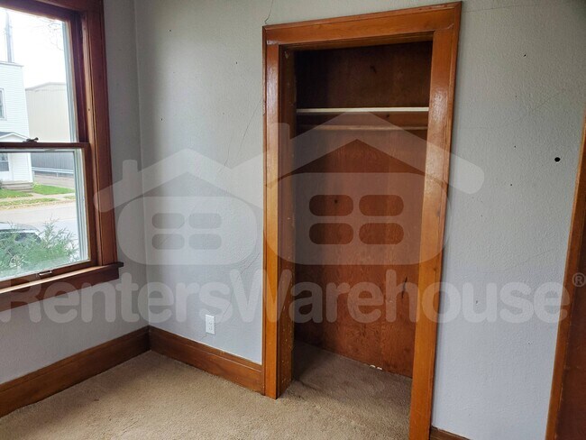 Foto del edificio - 407 N Elm Ave