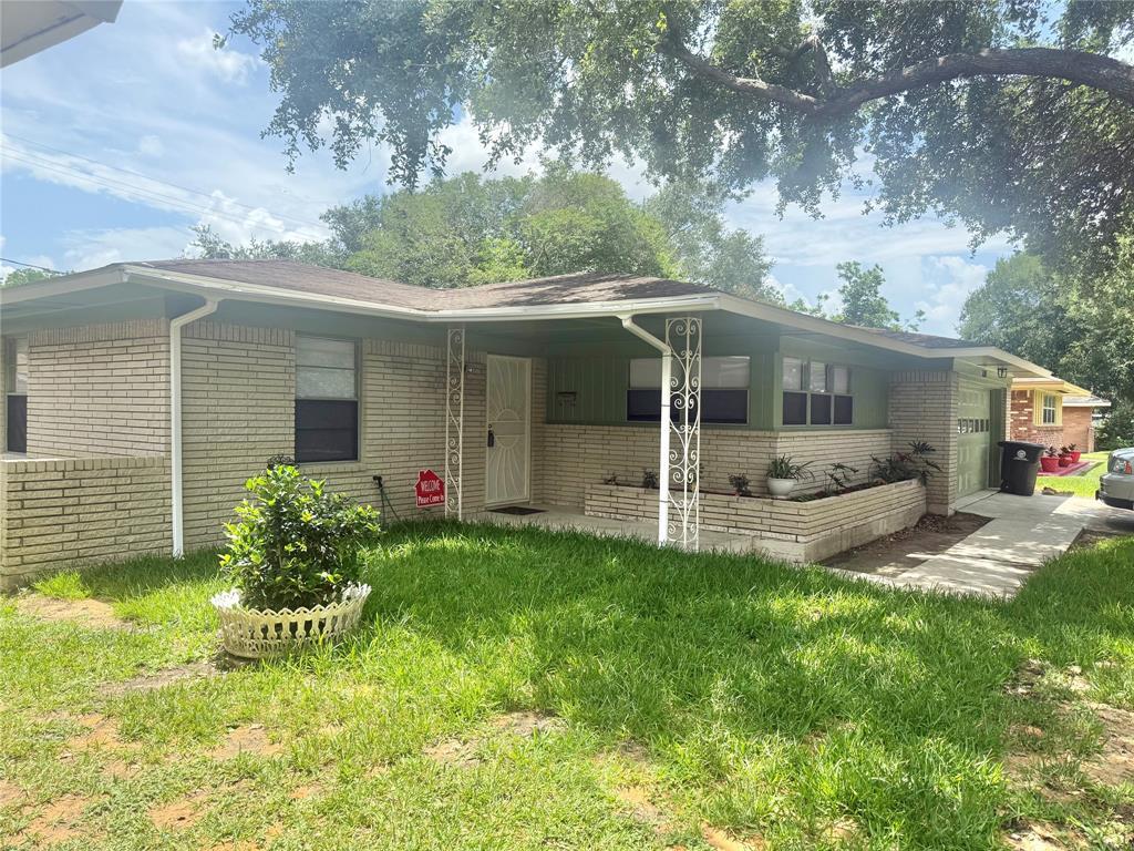 Foto principal - 7730 Cayton St