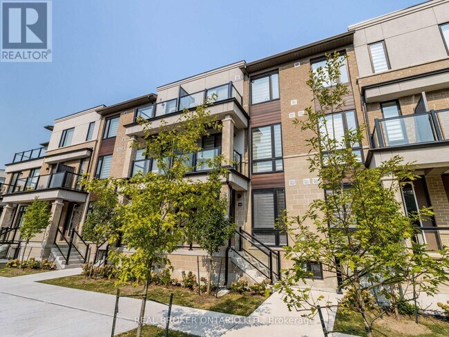 Building Photo - 45-45 Knotsberry Cir