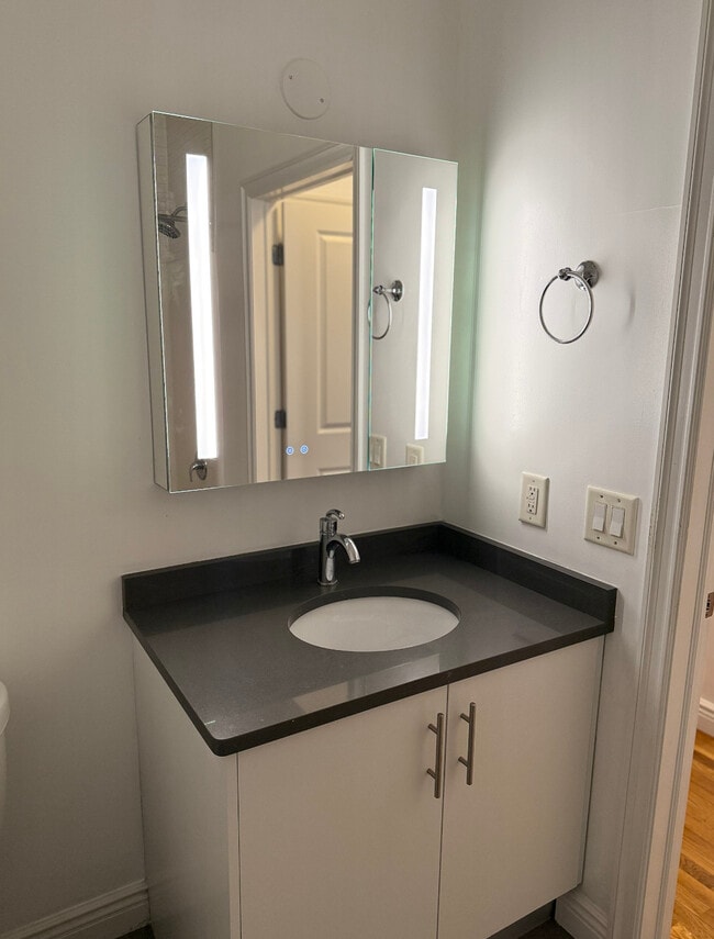 Renovated Unit 207 - St George