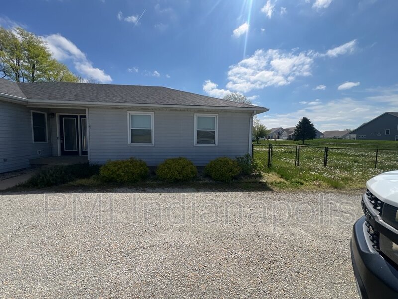 Primary Photo - 23333 Tollgate Rd