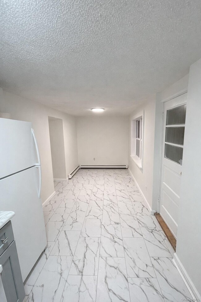 Building Photo - 278 Mile Square Rd