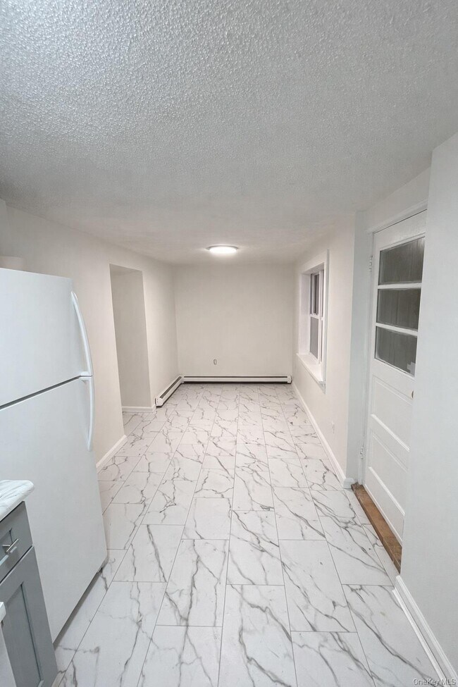 Foto del edificio - 278 Mile Square Rd