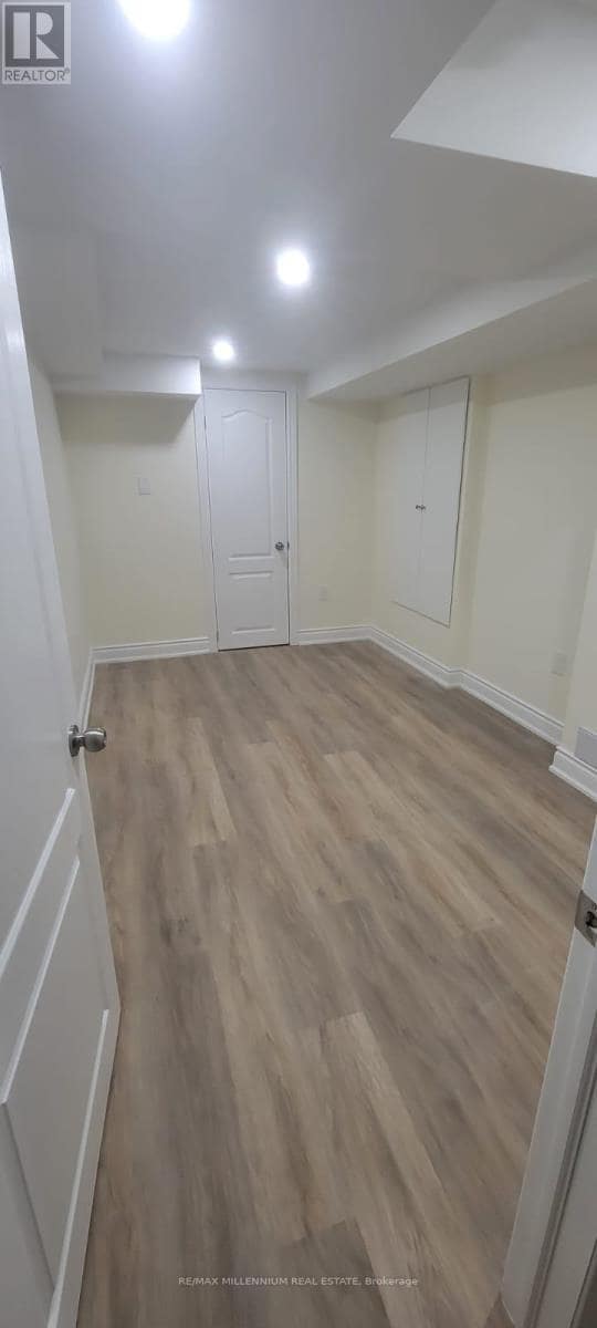 Building Photo - 92 Adventura Rd