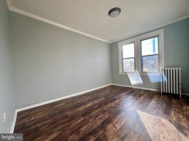 Building Photo - 1609 S 28th St