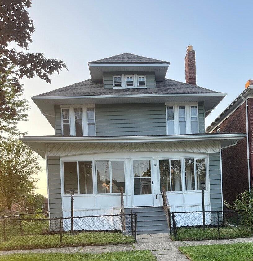 Primary Photo - 70 Avalon St