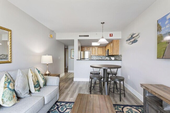 Foto del edificio - 1700 N Ocean Blvd