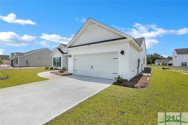 Building Photo - 117 Susan Dr