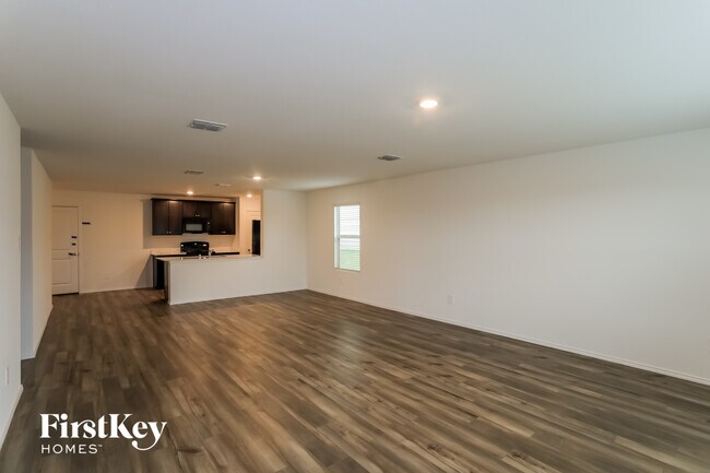 Foto del edificio - 448 Frio Pass Trl