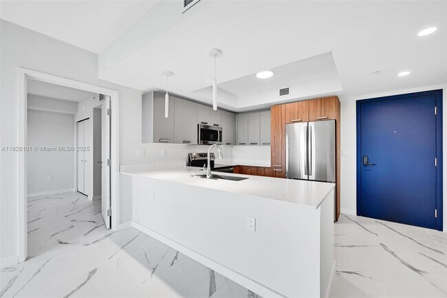Foto del edificio - 840 NE 130th St