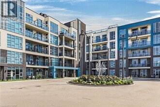 Building Photo - 10 Concord Pl