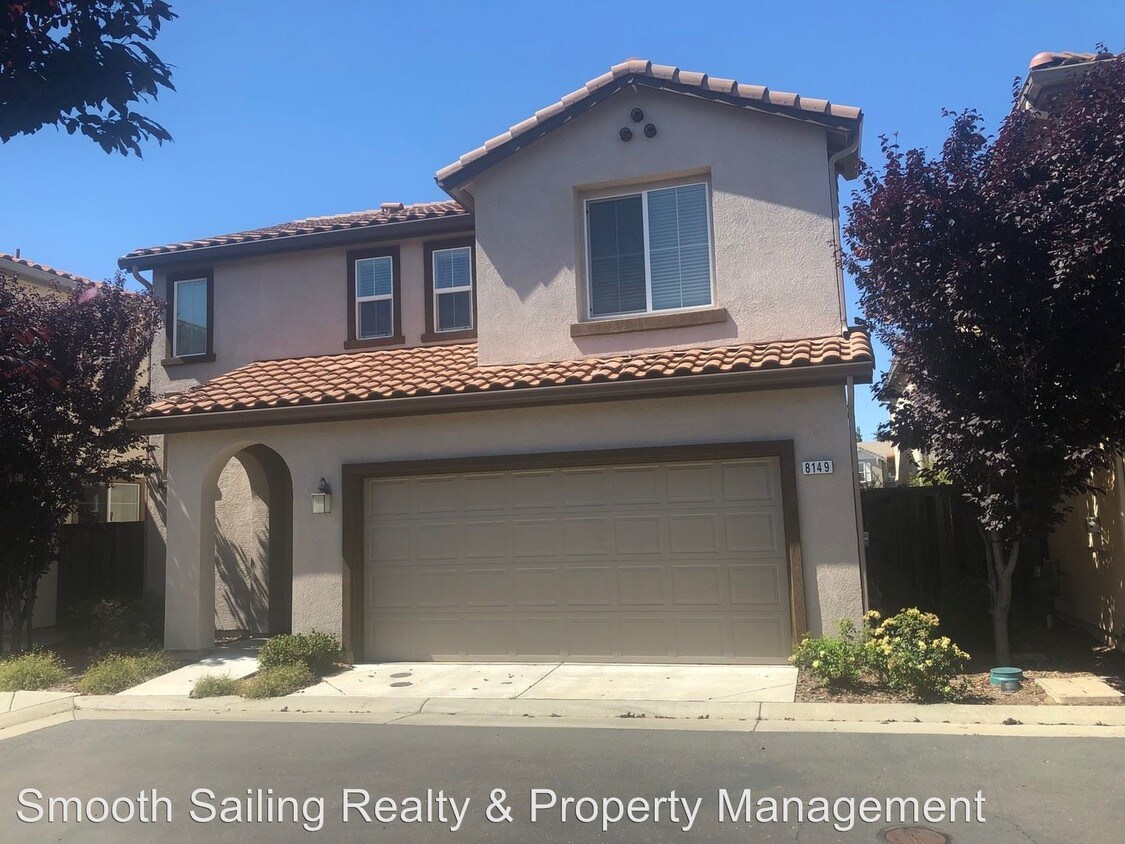 Foto principal - 3 br, 2 bath House - 8149 Astaire Lane