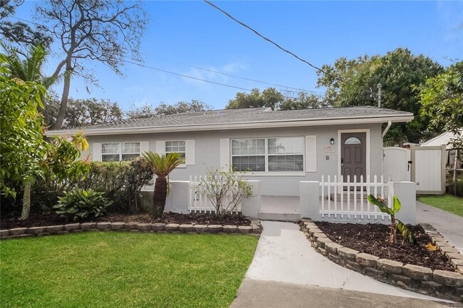 Foto del edificio - 604 Prairie Lake Dr