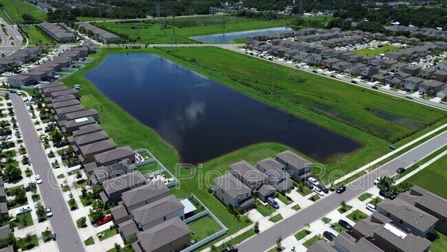 Foto del edificio - 4406 Summer Savory St