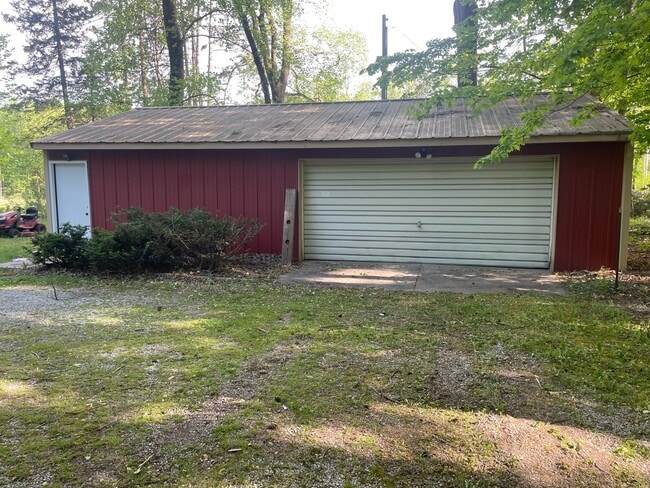 Building Photo - 17869 Hoder Rd