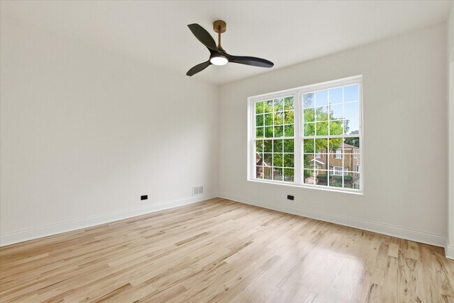 Foto del edificio - 5415 S Hoyne Ave