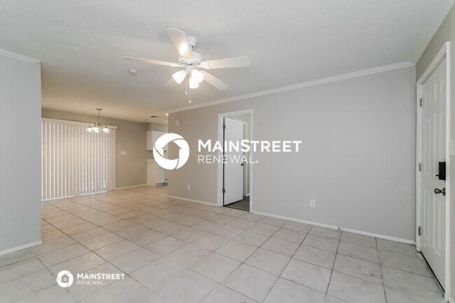 Building Photo - 3 Bedroom Pet-Friendly Home in OCOEE, FL with Main Street Renewal