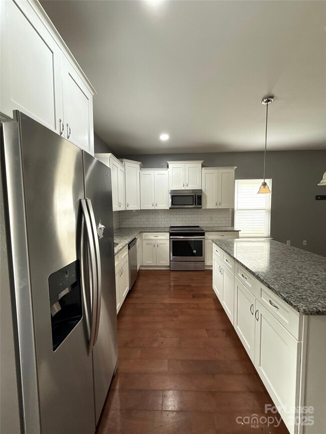 Building Photo - 635 Northway Dr