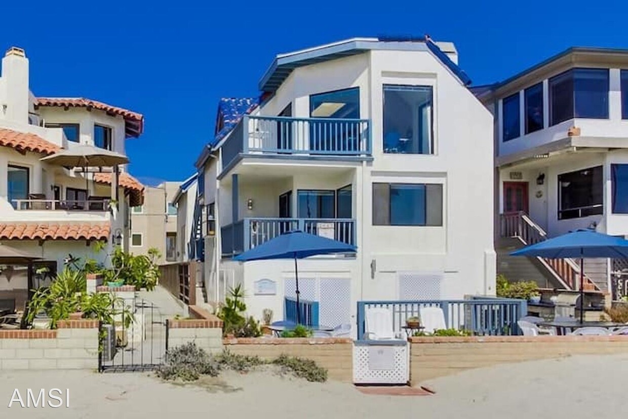 Primary Photo - 2 br, 2 bath House - 2645 Ocean Front Walk