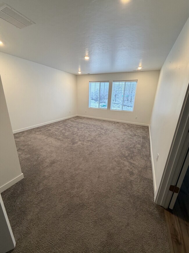 Foto del edificio - 4248 W Perspective St