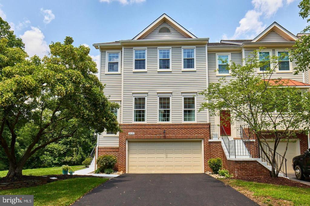 Primary Photo - 13032 Cobble Ln