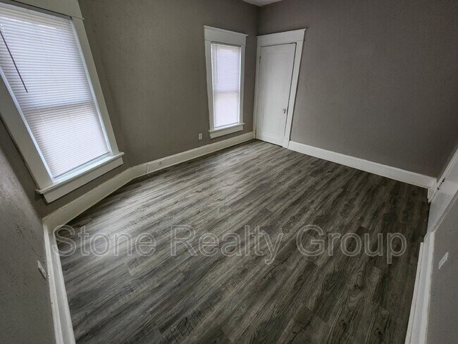Foto del edificio - 1110 N 9th St