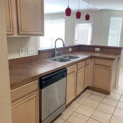 Foto del edificio - 208 N Rolling Meadow Dr