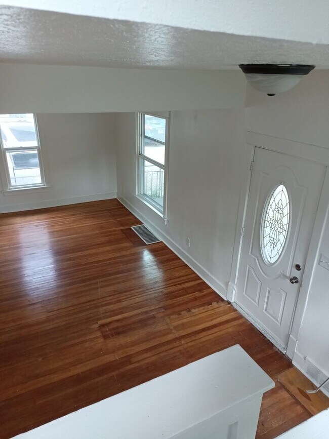 Foto del edificio - BUY ON CONTRACT MOVE IN READY! RENT TO OWN...