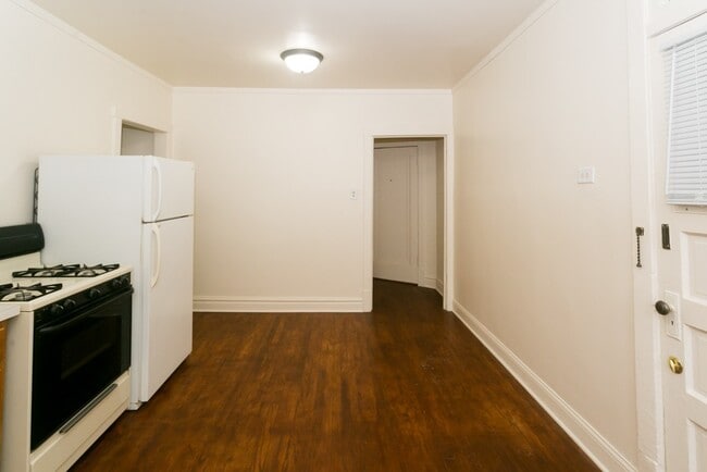 Building Photo - 4317 N Francisco Ave
