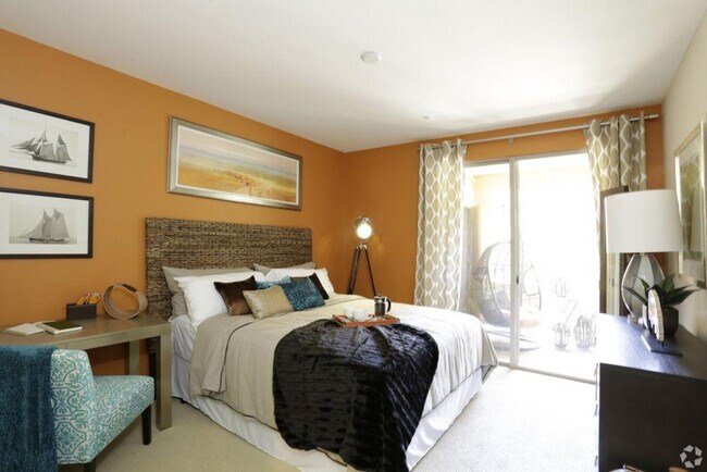 Foto del edificio - 5945 Linda Vista Rd