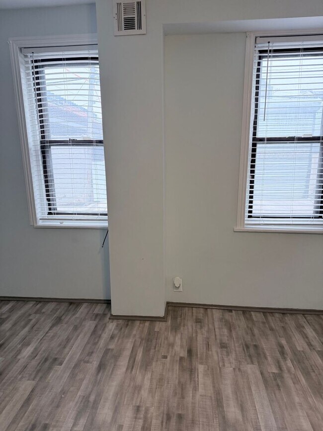 Foto del edificio - Bridesburg 3 BDR 1.5 Ba home available for RENT!