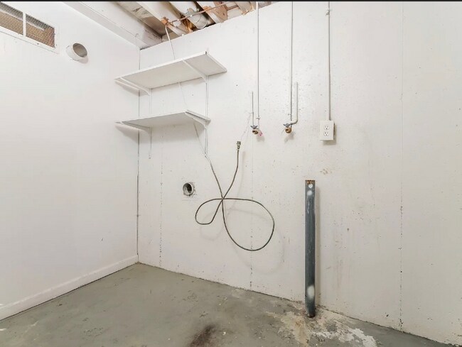 Foto del edificio - 119 E Garfield Ave