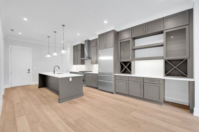 Foto del edificio - Condo Available Downtown Greenville!