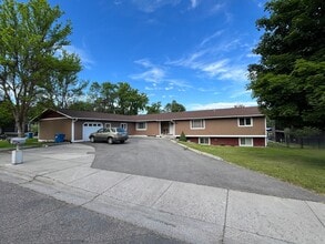 Building Photo - 4805 24th Ave