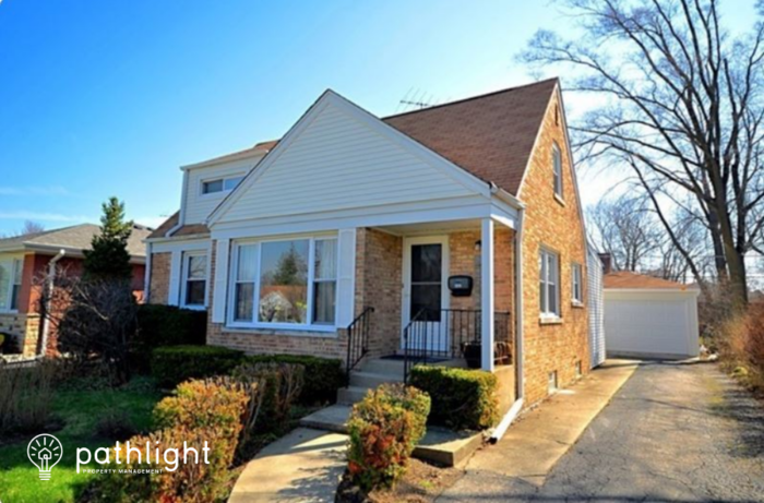 Primary Photo - 229 Harlem Avenue, Glenview, IL 60025