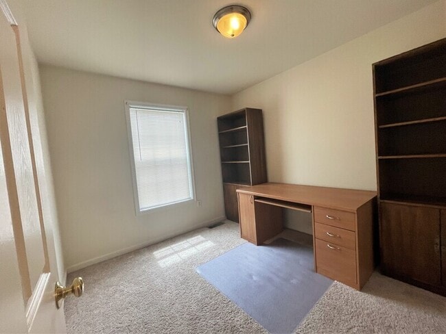 Building Photo - 187 Cartledge Ln