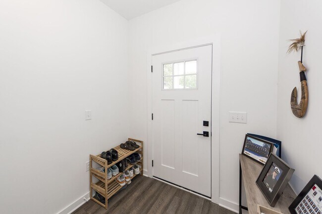 Foto del edificio - 4 Bedroom 3 Bath Home in Windsor Hill - North Charleston