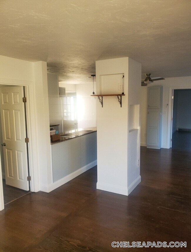 Foto del edificio - 562 Washington Ave